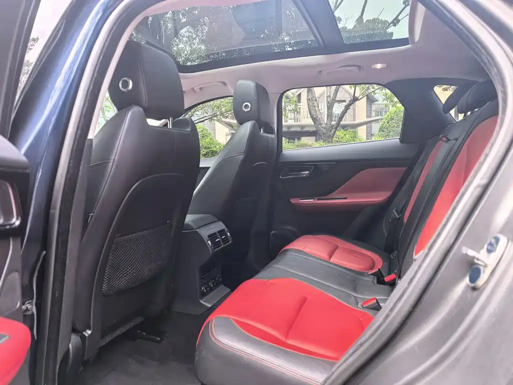Jaguar F-PACE — миниатюра 16