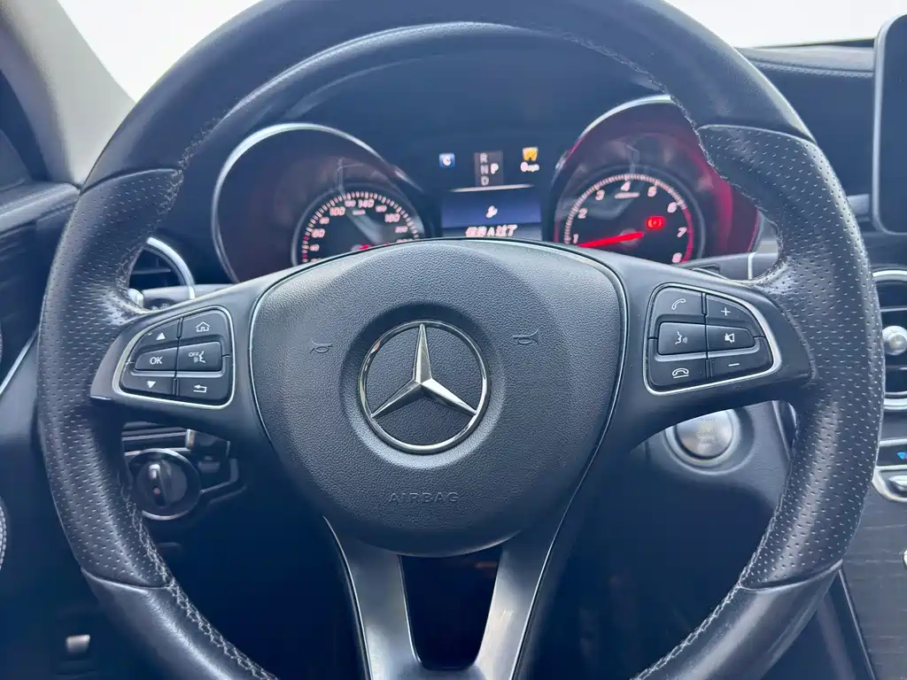 Mercedes-Benz C-Class — миниатюра 9