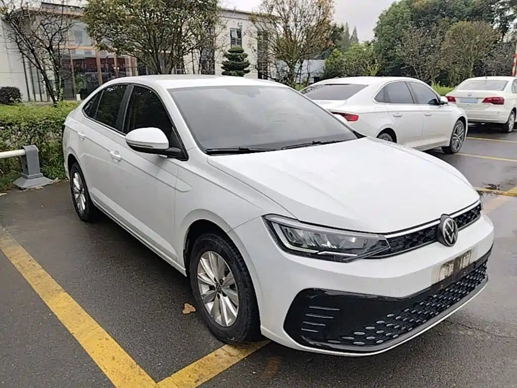 Volkswagen Lavida — миниатюра 4