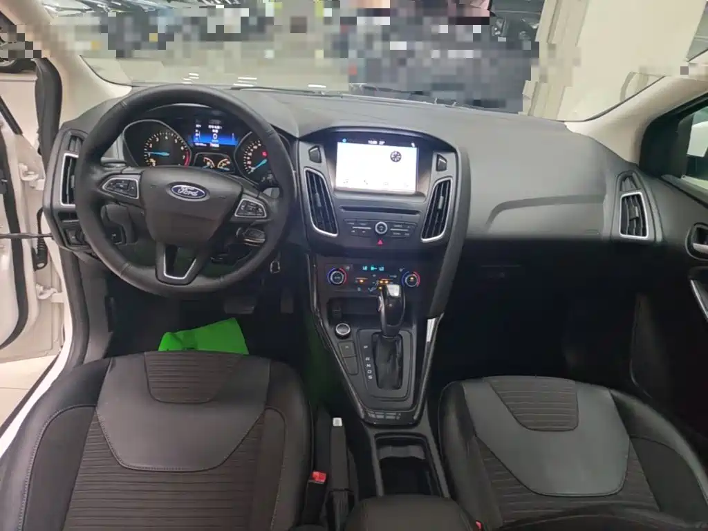 Ford Focus — миниатюра 10