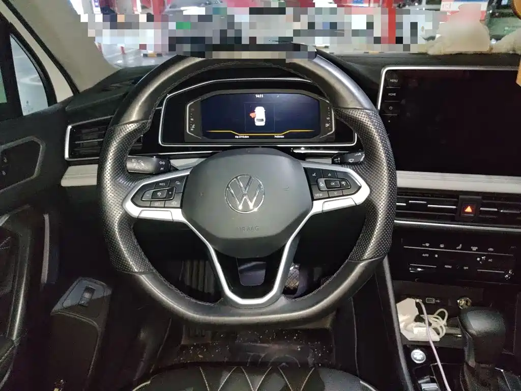 Volkswagen Tiguan L — миниатюра 11