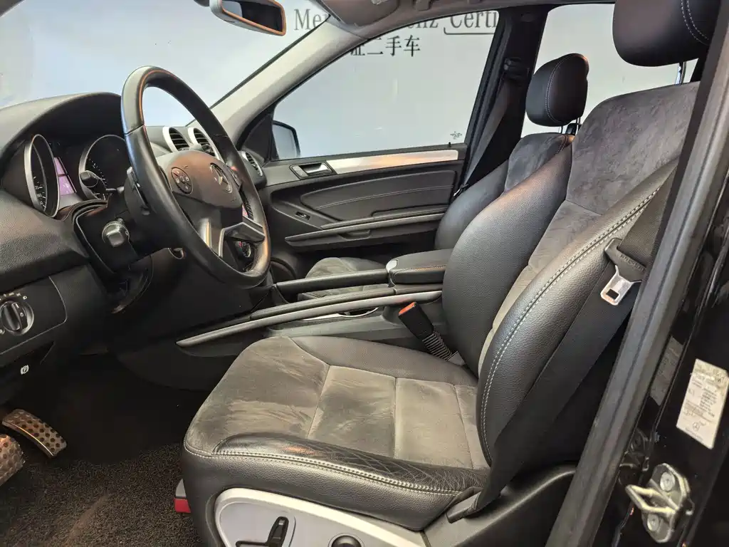 Mercedes-Benz M-Class — миниатюра 3