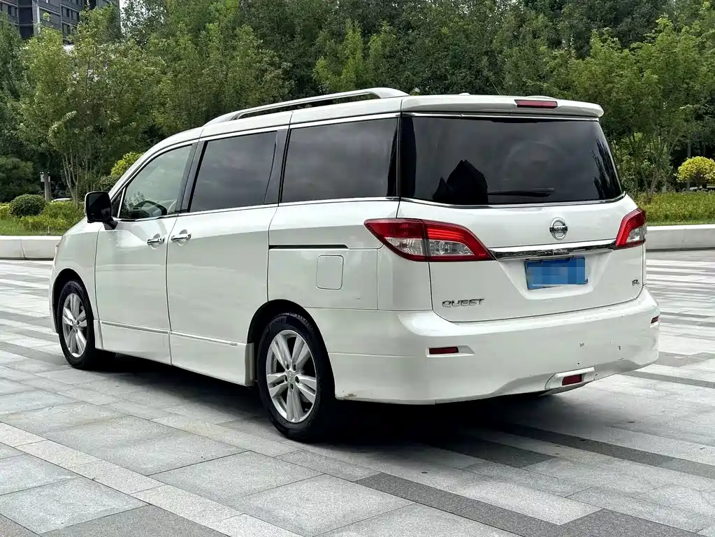 Nissan Quest — миниатюра 5