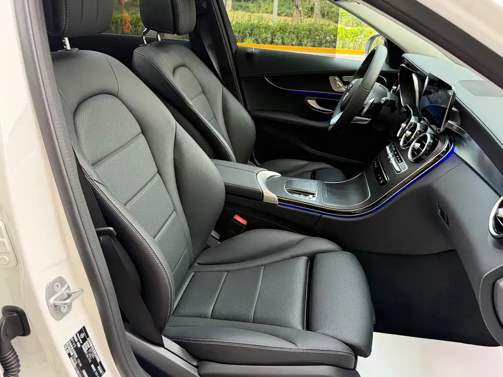 Mercedes-Benz C-Class — миниатюра 17