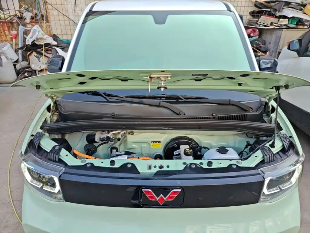 Wuling MINIEV — миниатюра 20