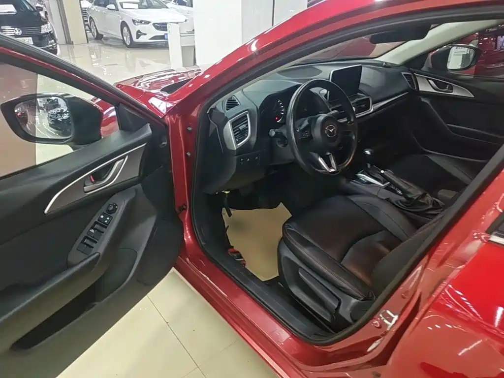 Mazda 3 Axela — миниатюра 16