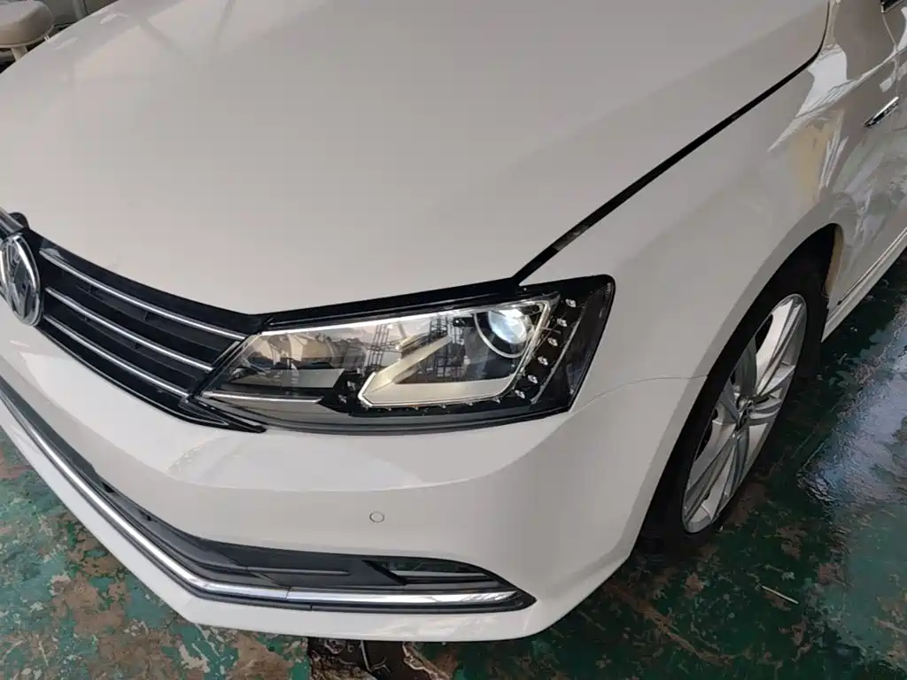 Volkswagen Sagitar — миниатюра 24