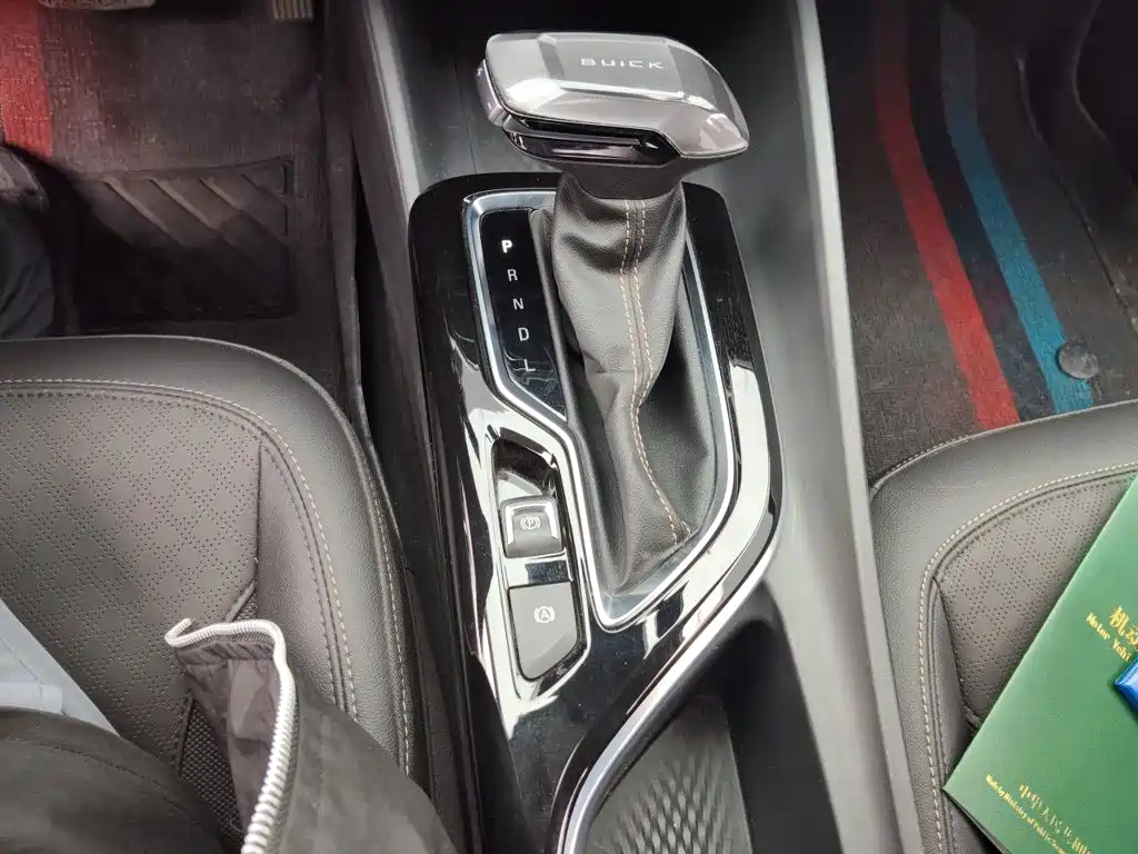 Buick Verano — миниатюра 10