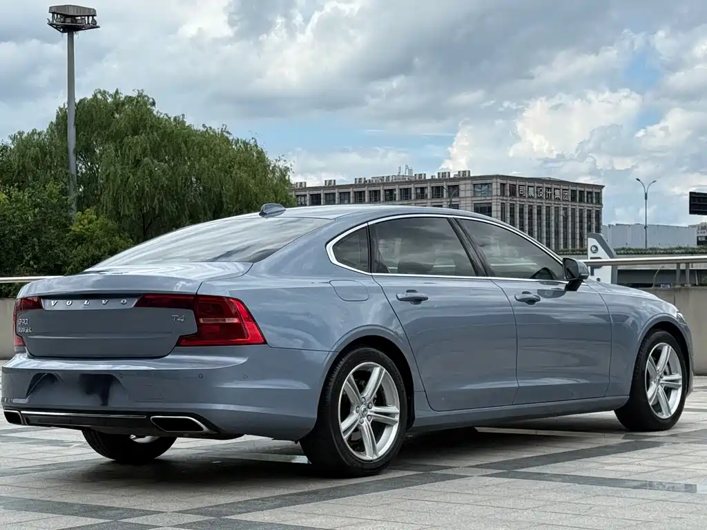 Volvo S90 — миниатюра 18