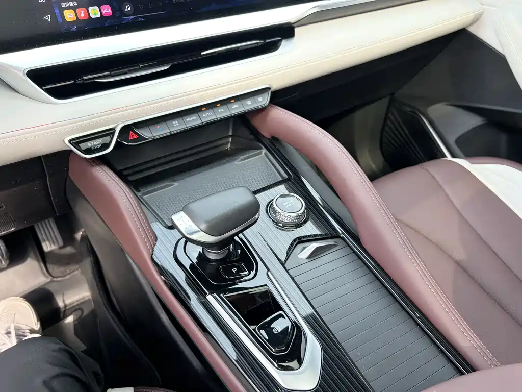Geely Xingyue L — миниатюра 14