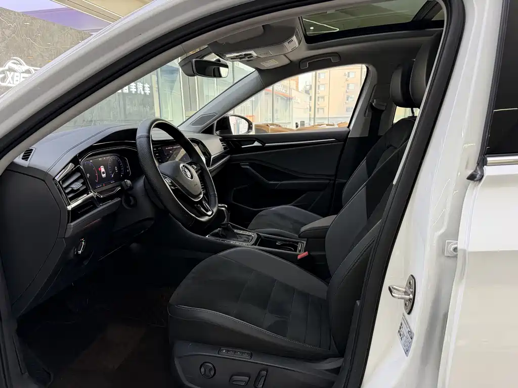 Volkswagen Sagitar — миниатюра 4