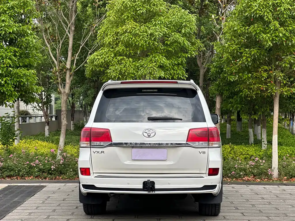 Toyota Land Cruiser 2012 4.6L AT VX-R