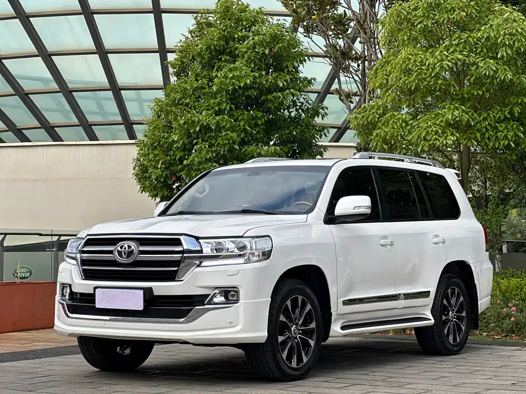 Toyota Land Cruiser 2014