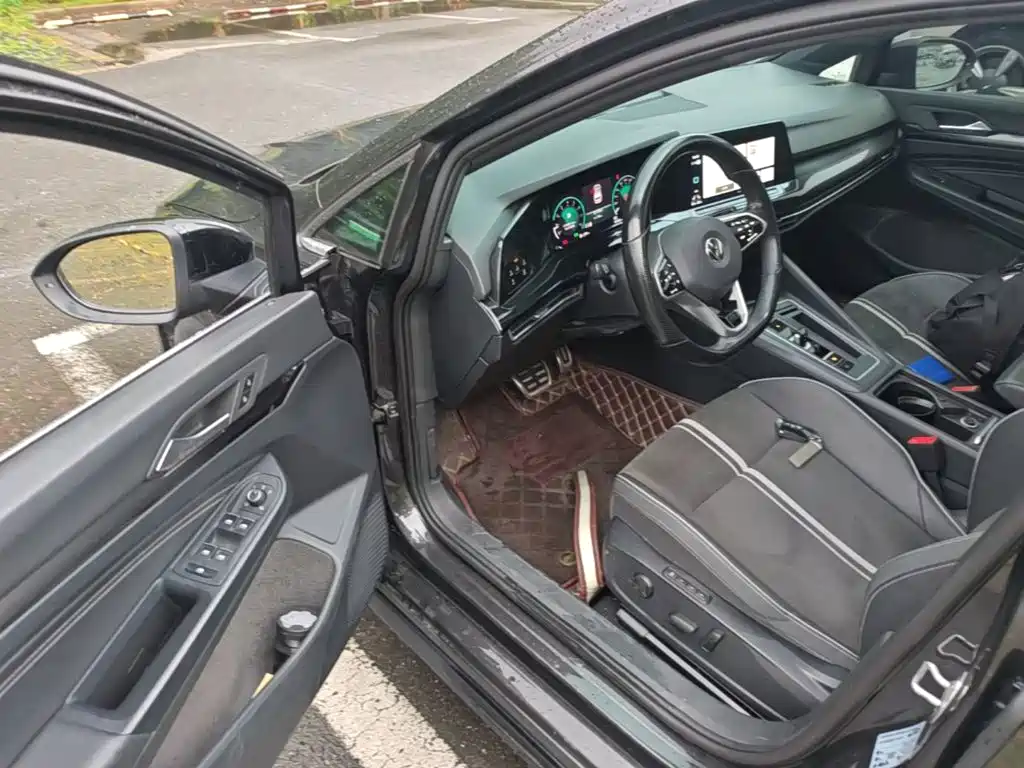 Volkswagen Golf — миниатюра 21