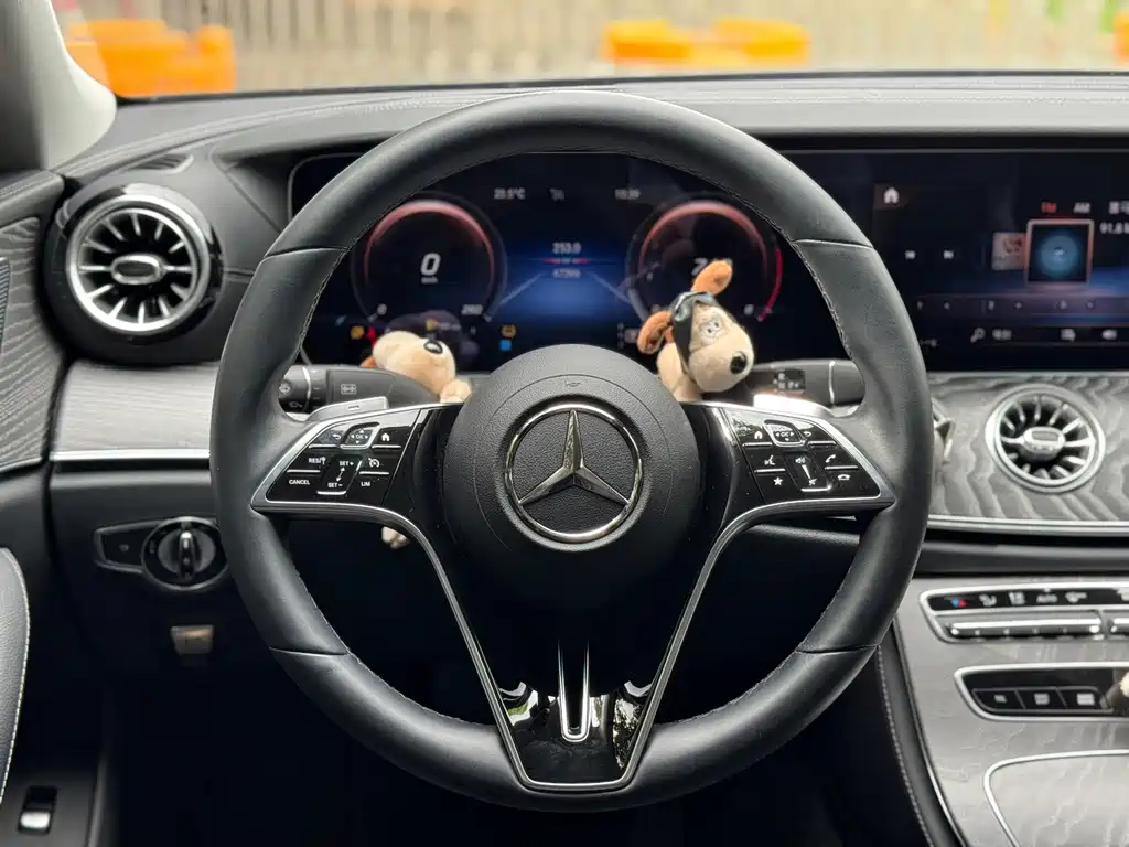 Mercedes-Benz CLS — миниатюра 11