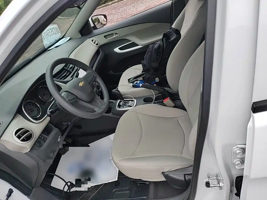 Chevrolet Sail — миниатюра 15