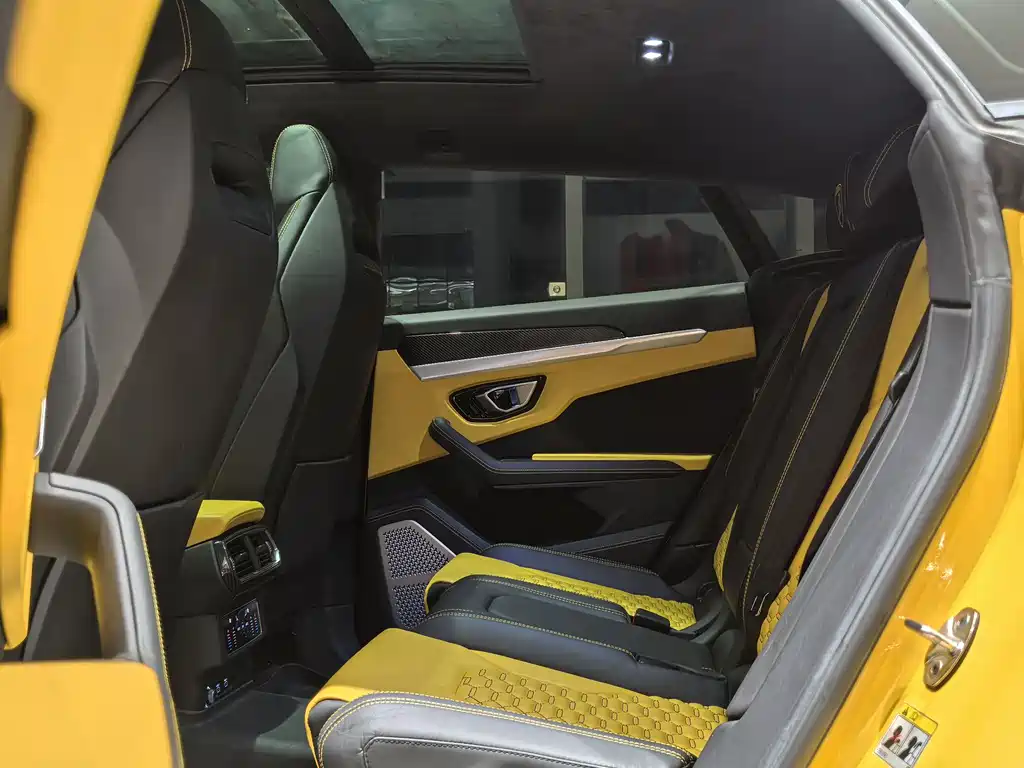 Lamborghini Urus — фотографии объявления, Фото 16
