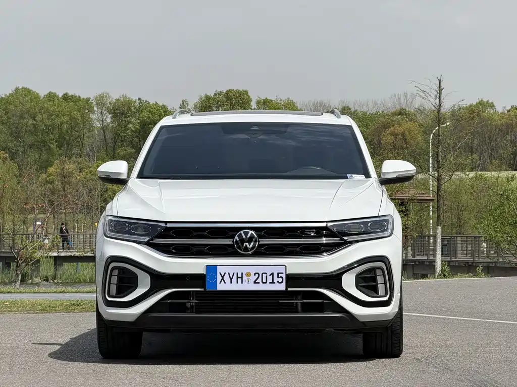 Volkswagen T-Roc 2024 300TSI DSG