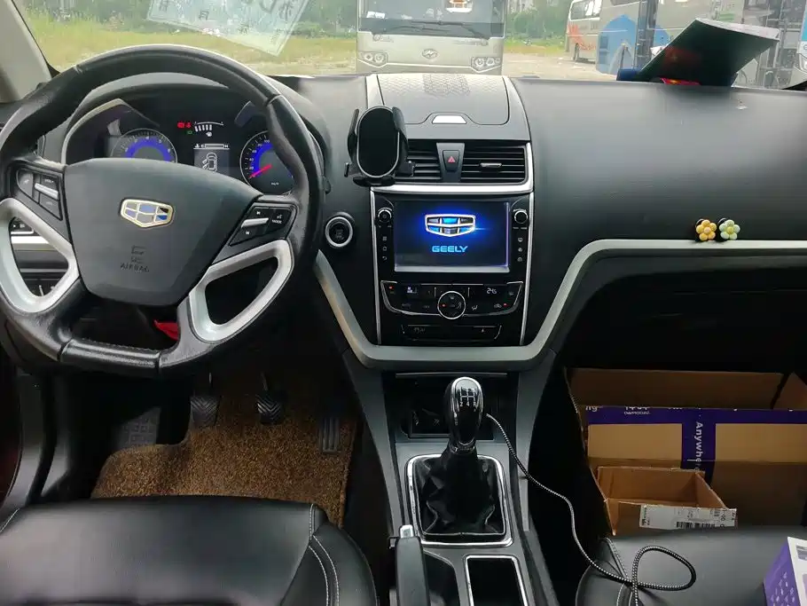 Geely Emgrand — миниатюра 12