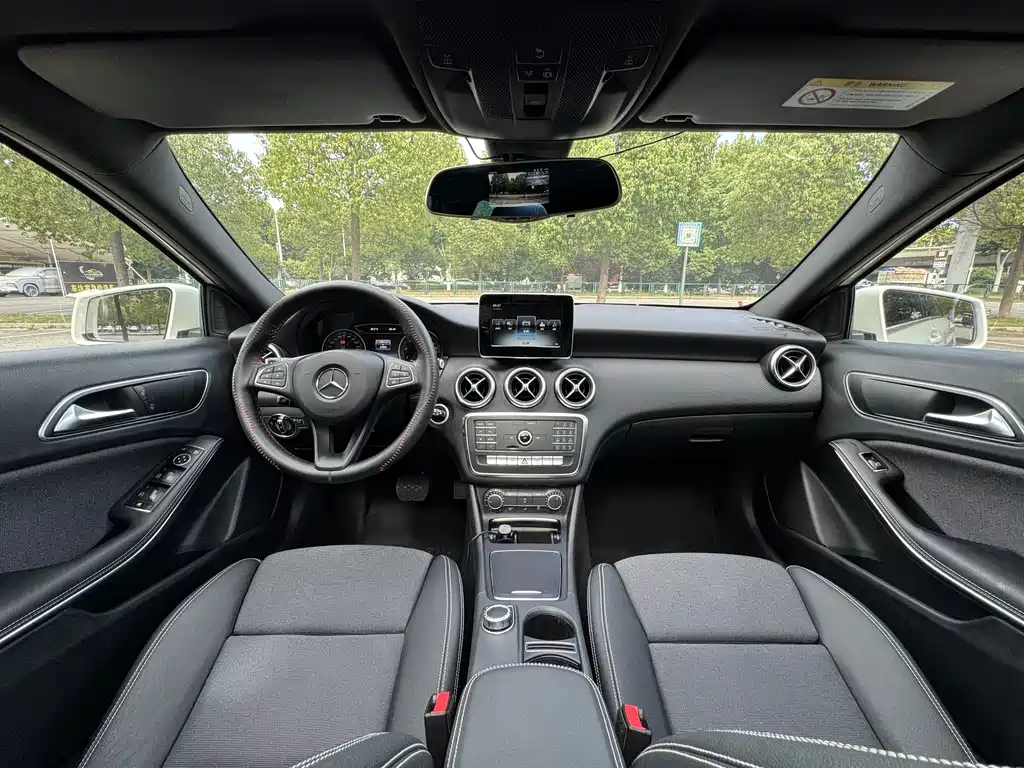 Mercedes-Benz A-Class (Import) — миниатюра 7