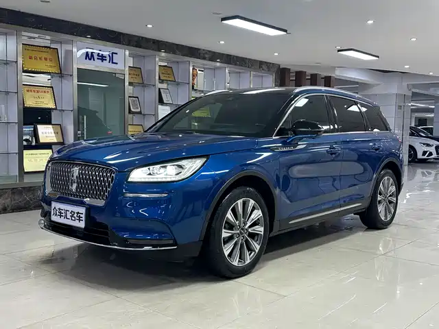 LINCOLN ADVENTURER 2020