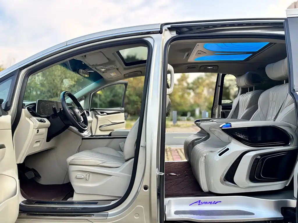 Buick GL8 — миниатюра 9