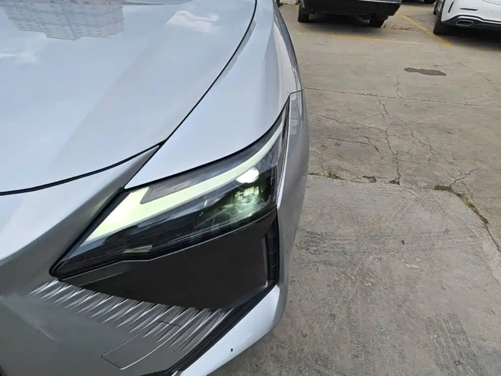 Lexus RZ — миниатюра 24