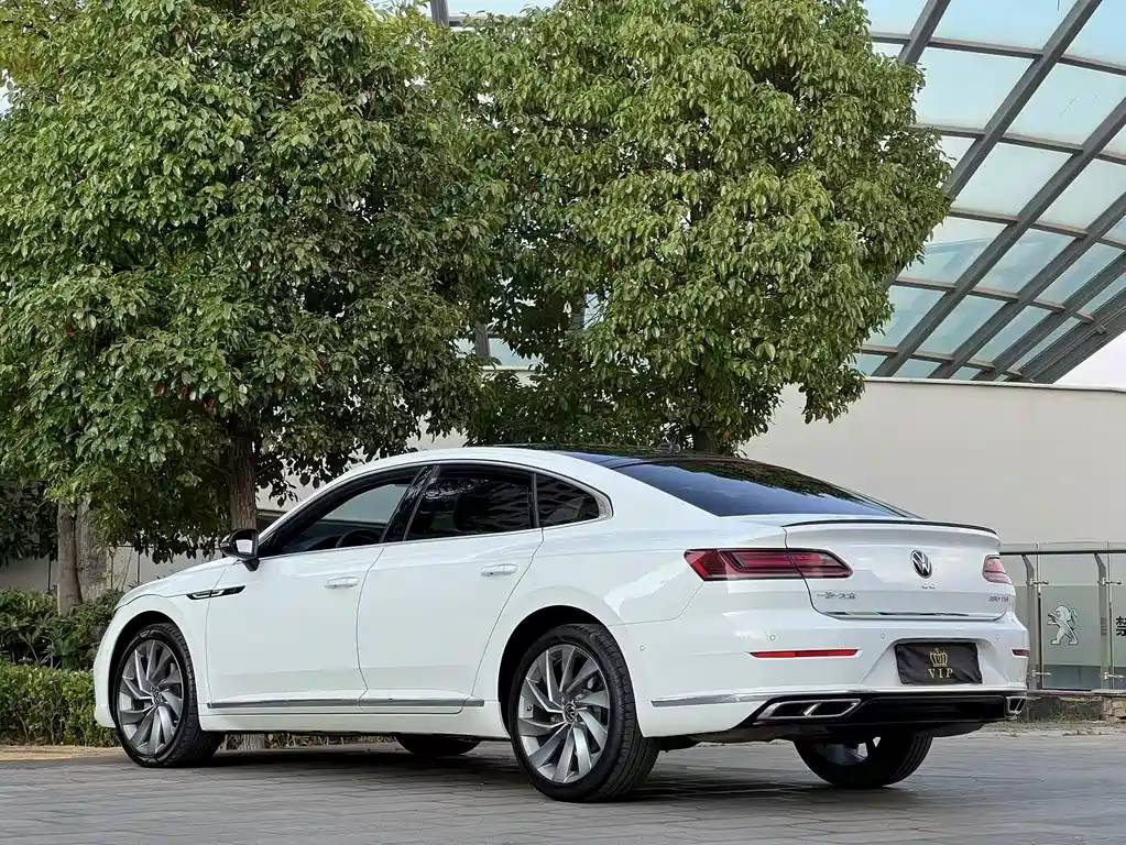 Volkswagen CC — миниатюра 7