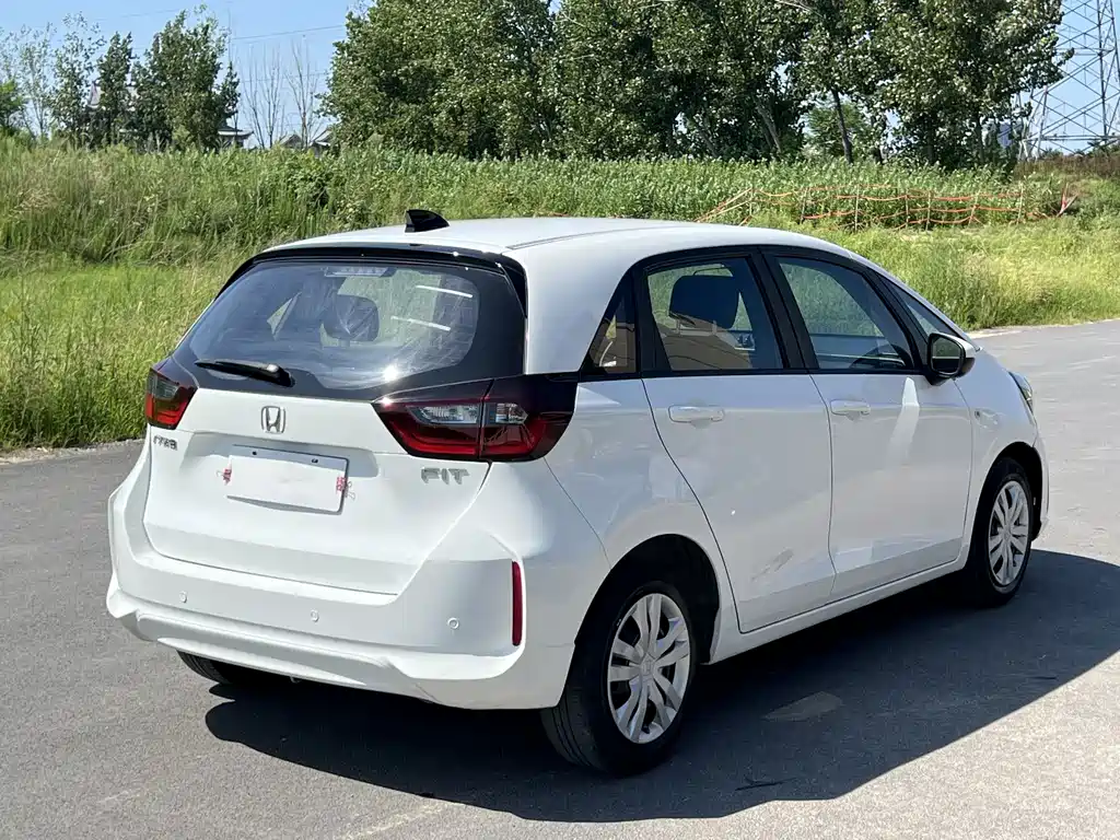 Honda Fit — миниатюра 4