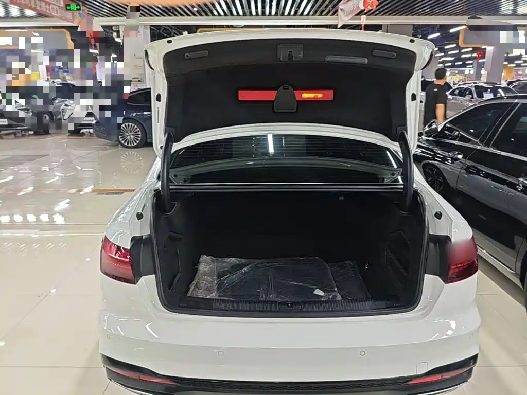 Audi A4L — миниатюра 19