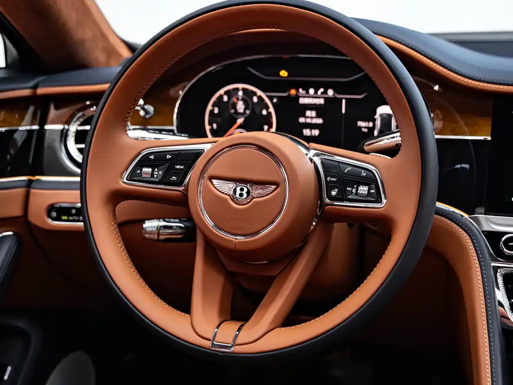Bentley Flying Spur — миниатюра 19