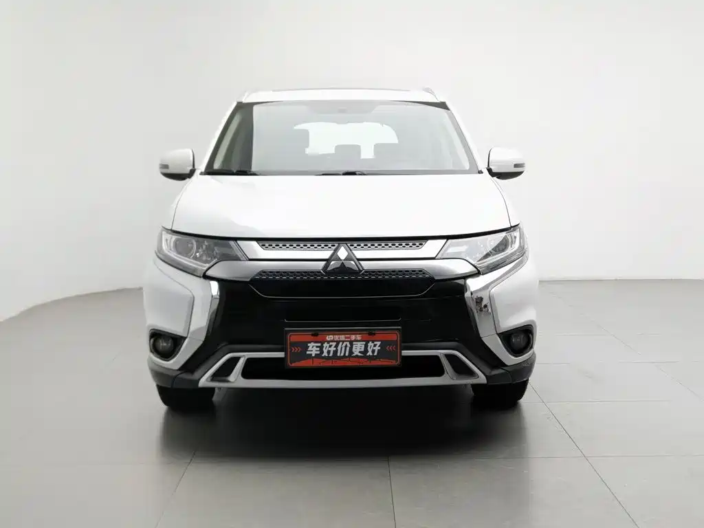 Mitsubishi Outlander — миниатюра 3