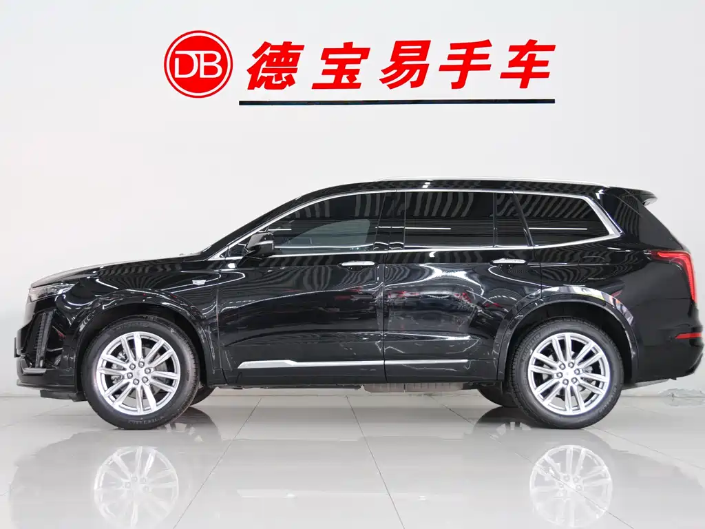 CADILLAC XT6