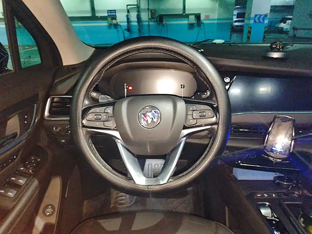 Buick Enclave — миниатюра 6