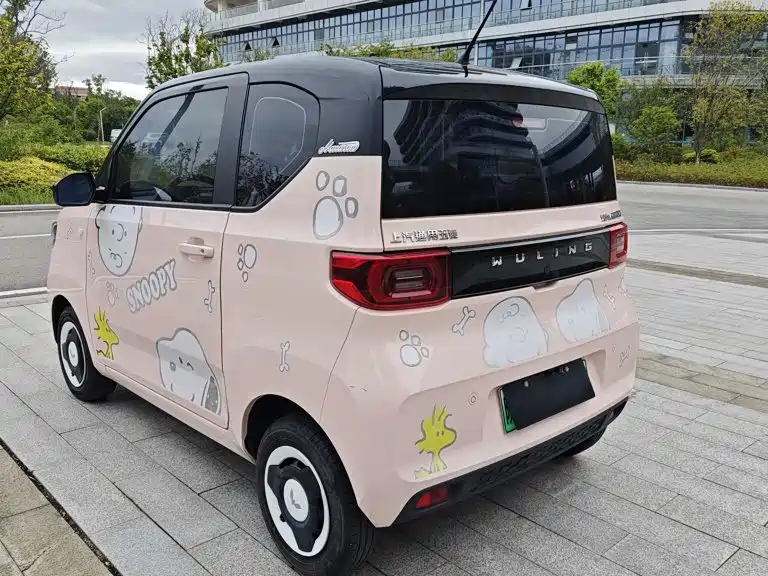Wuling MINIEV — миниатюра 6