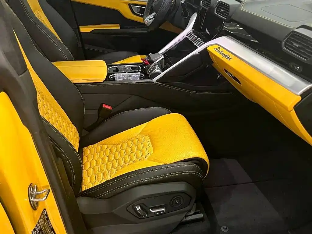 Lamborghini Urus — миниатюра 4