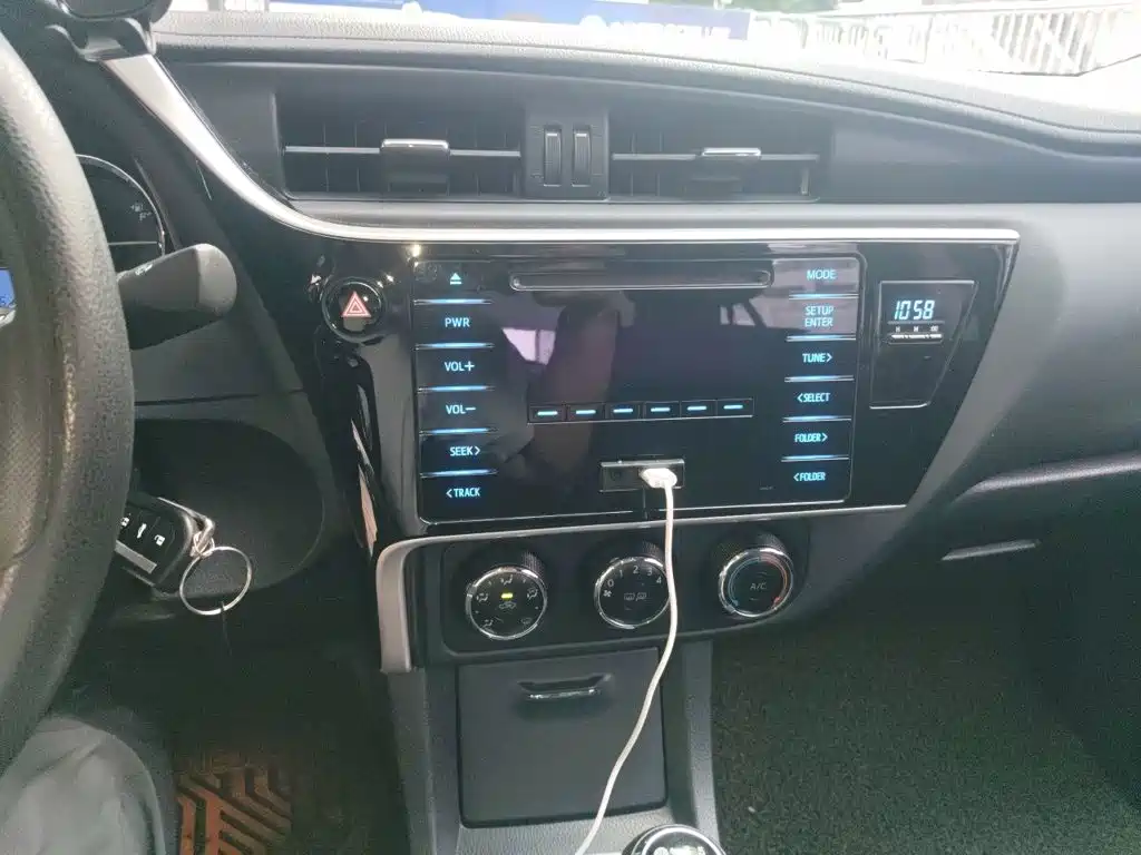 Toyota Corolla — миниатюра 10