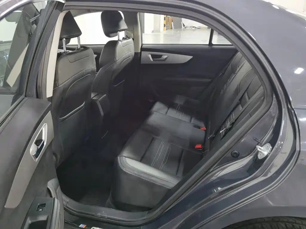 BYD Qin — миниатюра 15