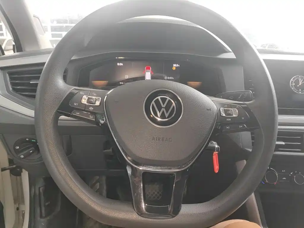 Volkswagen Polo — миниатюра 11