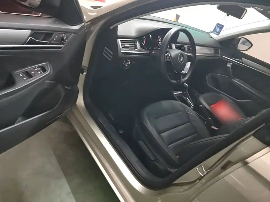 Volkswagen Bora — миниатюра 16