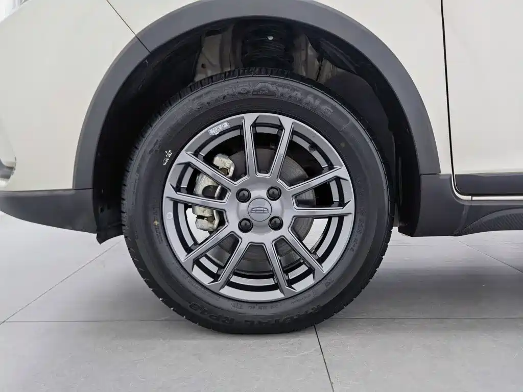Geely Vision X3 — миниатюра 17