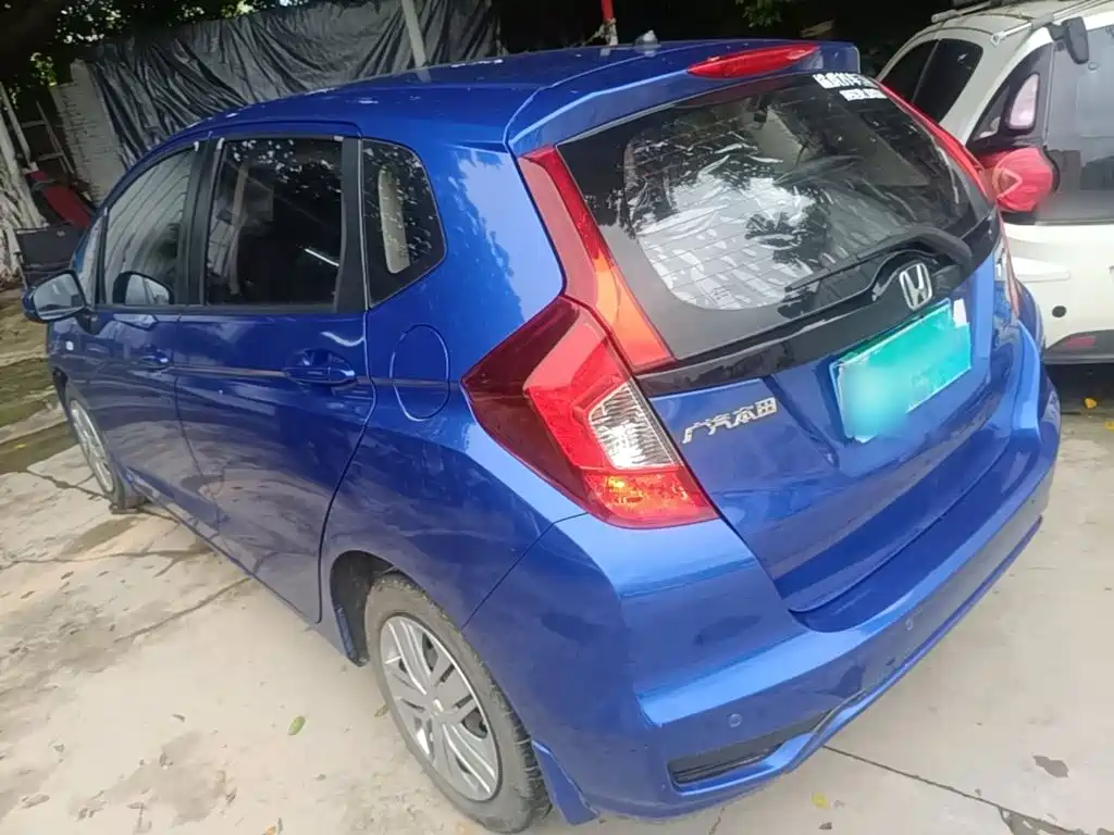 Honda Fit — миниатюра 5