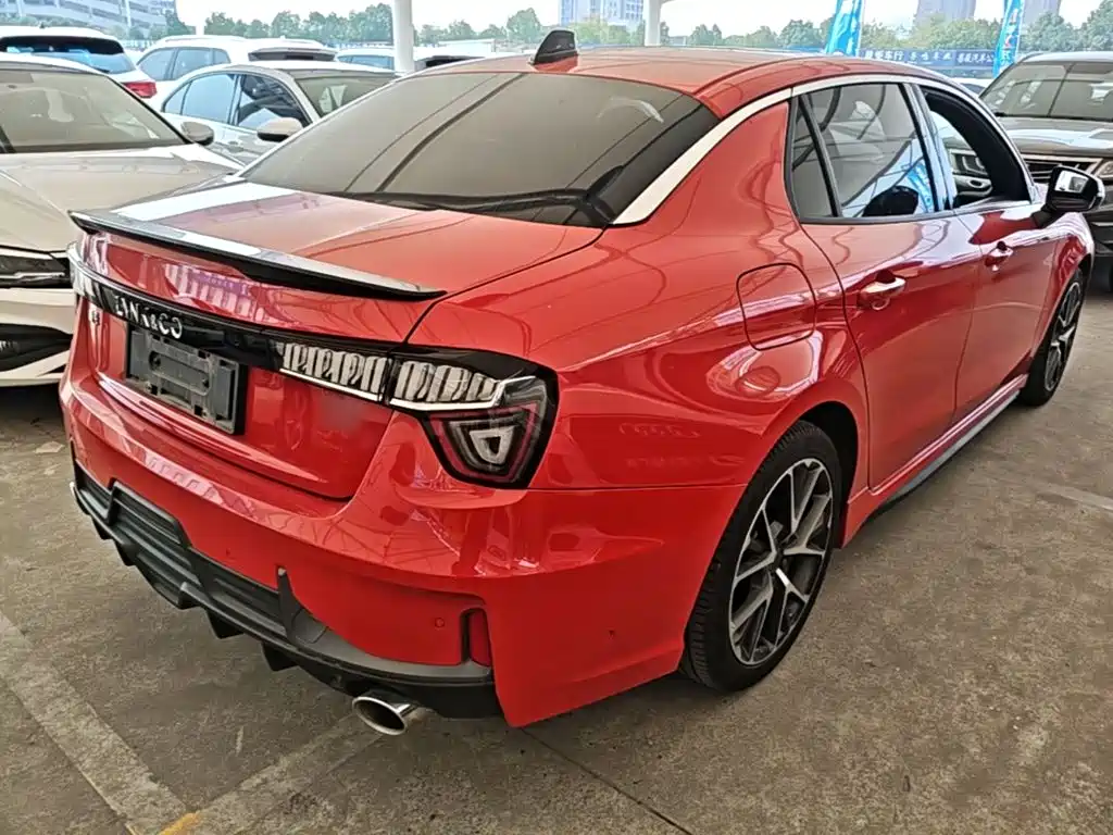 Lynk & Co 03 — миниатюра 7