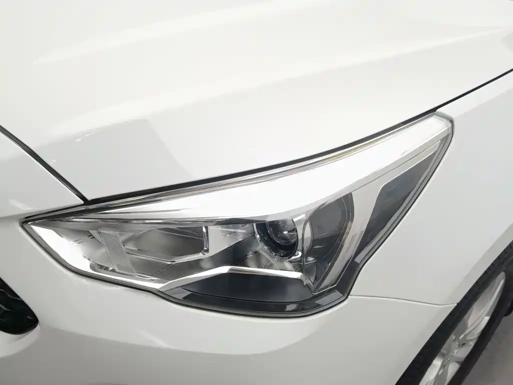 Haval M6 — миниатюра 7