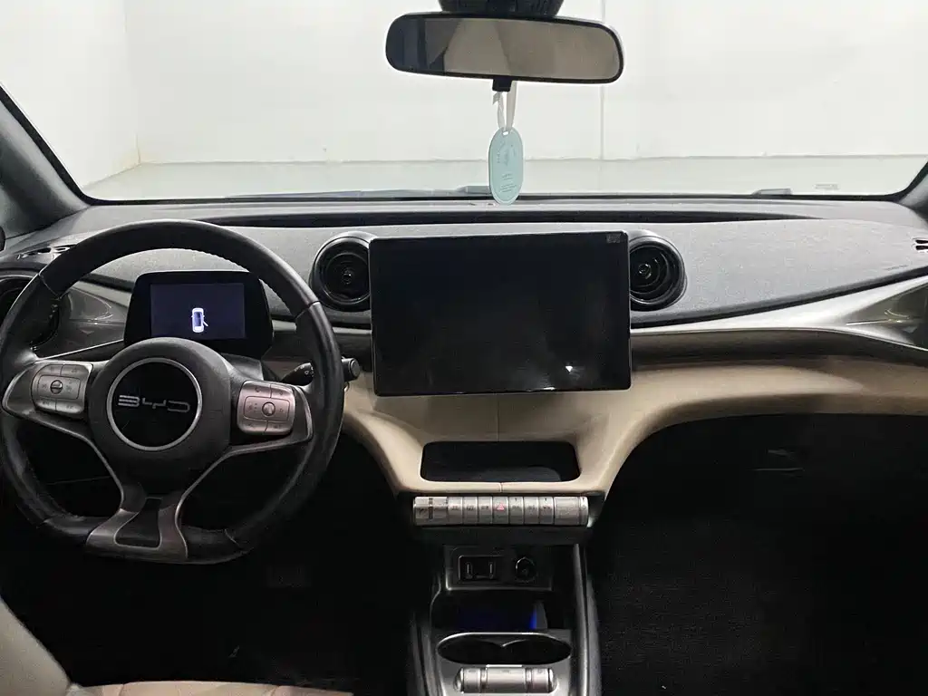 BYD Dolphin — миниатюра 8