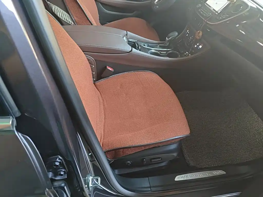 Buick Envision Plus — миниатюра 25