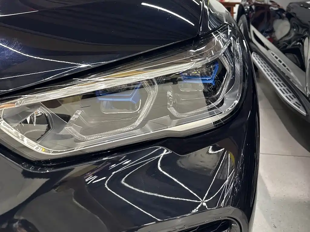 BMW X5 — миниатюра 10