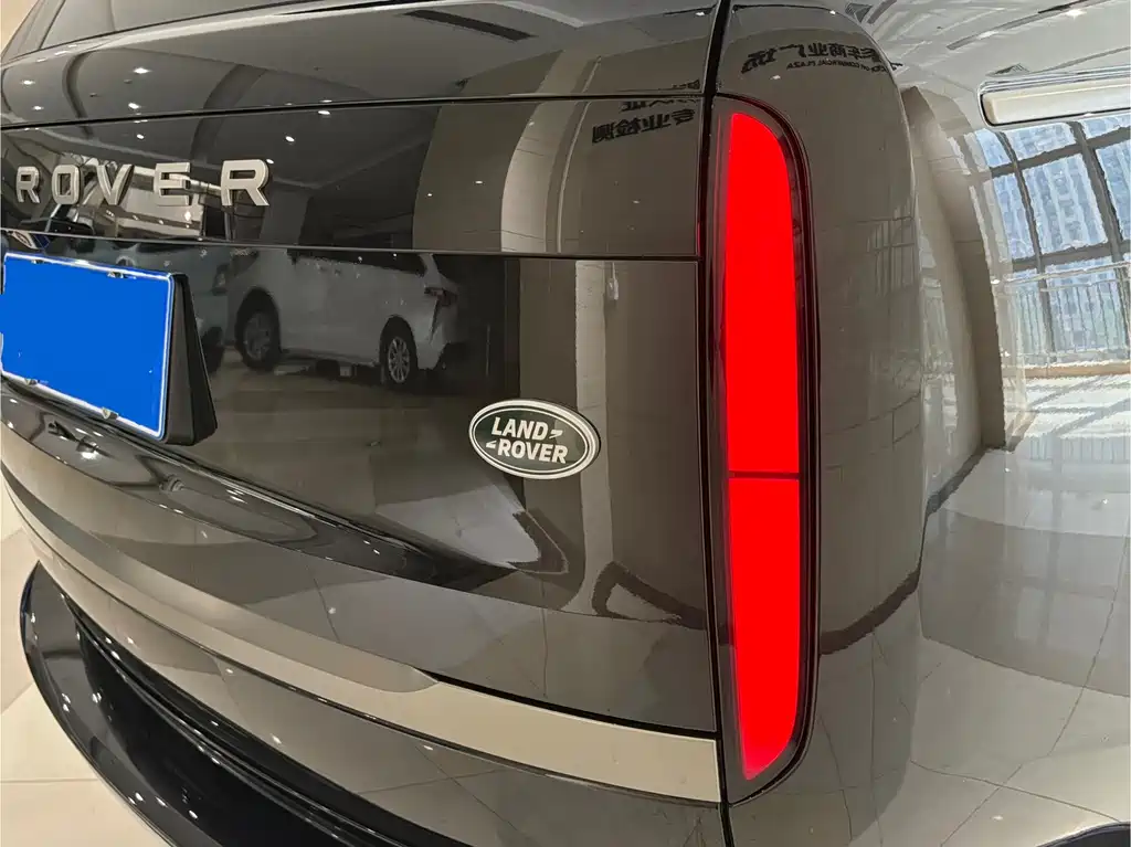 Land Rover Range Rover — миниатюра 23