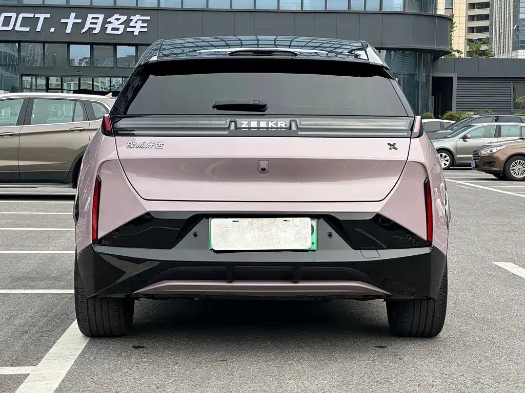 Zeekr X — миниатюра 6
