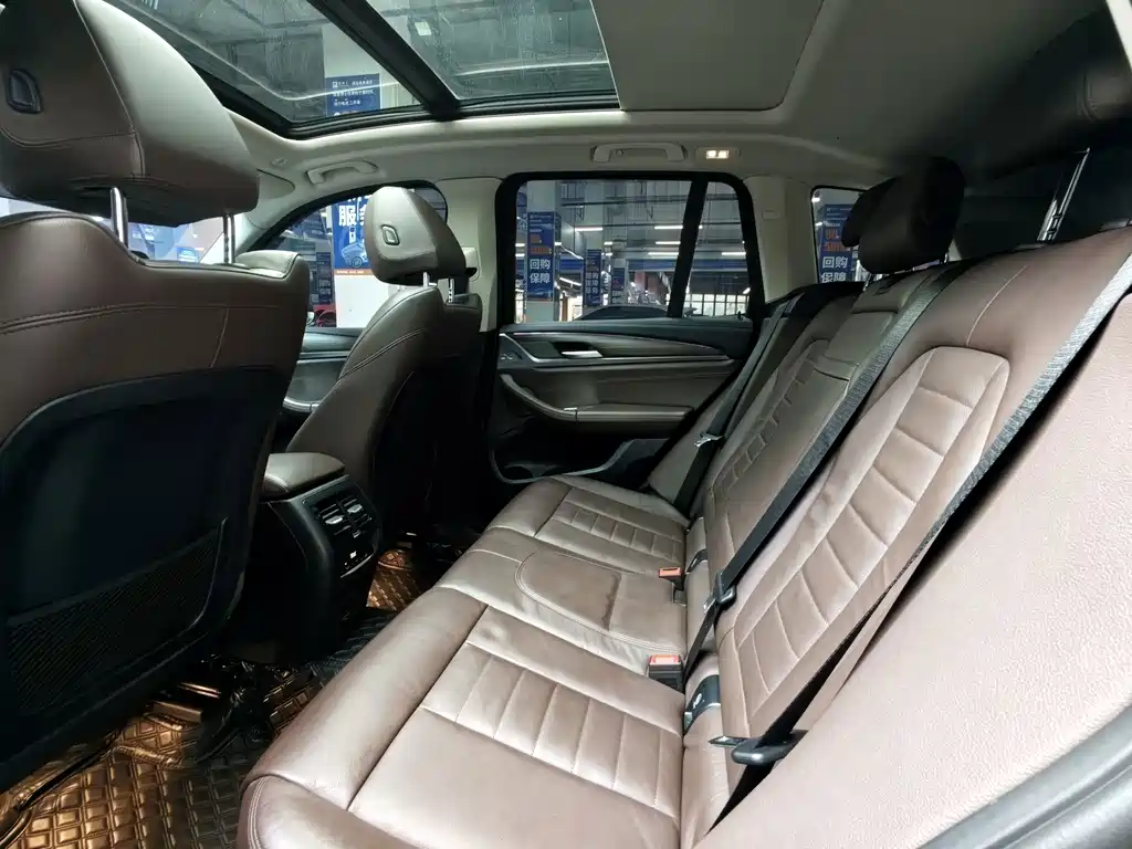 BMW X3 — миниатюра 6